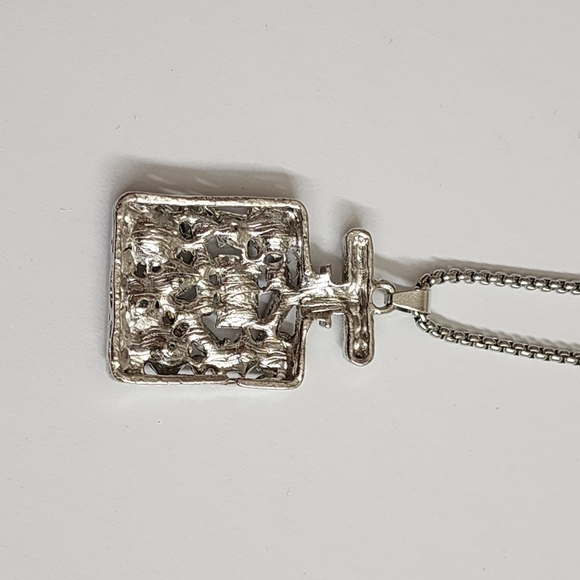 Chic Multicolour Rhinestones Pendant Statement Silver Tone Necklace - Picture 4 of 10